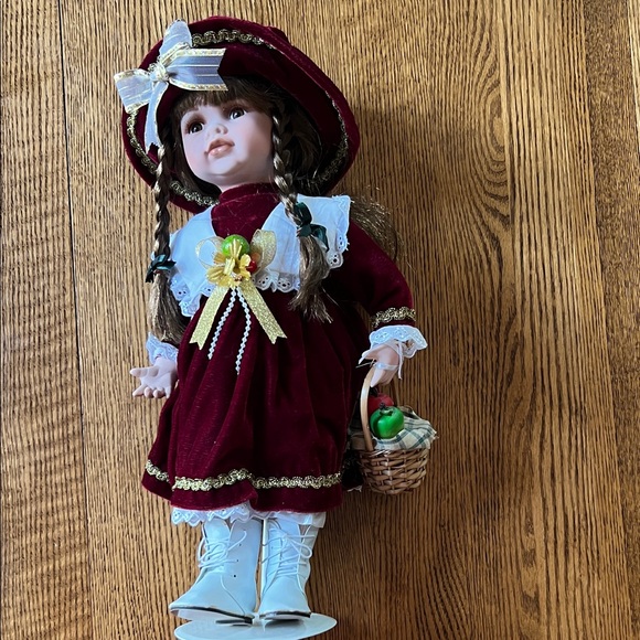 Cute Camille Collectible Memories Doll in Burgundy with Apple Basket - Picture 1 of 6